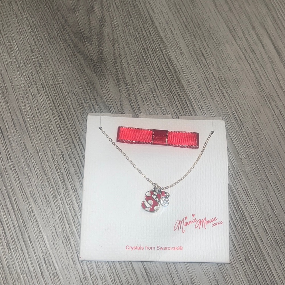 NWT S Minnie Mouse Necklace